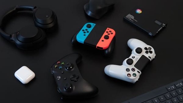How Is Data Analytics Used to Improve Console Game Design?